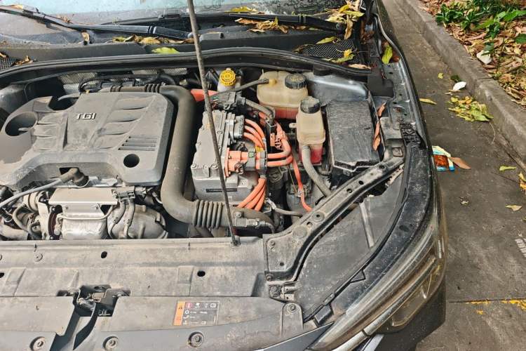 Used Roewe i6 MAX New Energy 2020 1.5T PHEV Sporty Cool Edition Engine Bay Left