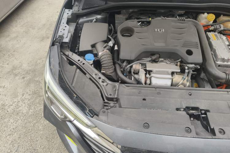Used Roewe i6 MAX New Energy 2020 1.5T PHEV Cool & Stylish Skyroof Edition Engine Bay Right