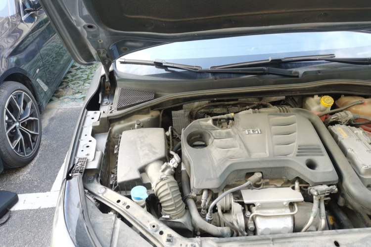 Used Roewe i6 MAX New Energy 2020 1.5T PHEV Sporty Cool Edition Engine Bay Right