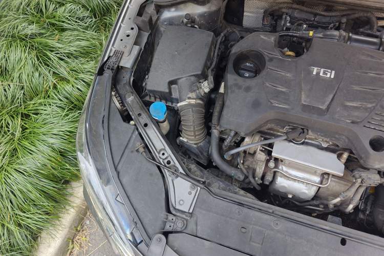 Used Roewe i6 MAX New Energy 2020 1.5T PHEV Sporty Cool Edition Engine Bay Right