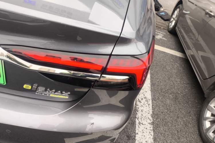 Used Roewe i6 MAX New Energy 2020 1.5T PHEV Sporty Cool Edition Exterior 6