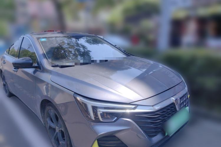 Used Roewe i6 MAX New Energy 2020 1.5T PHEV Sporty Cool Edition Front Right 45 Deg
