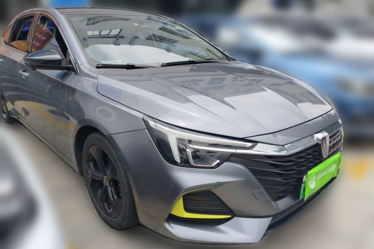 Used Roewe i6 MAX New Energy 2020 1.5T PHEV Sporty Cool Edition Front Right 45 Deg