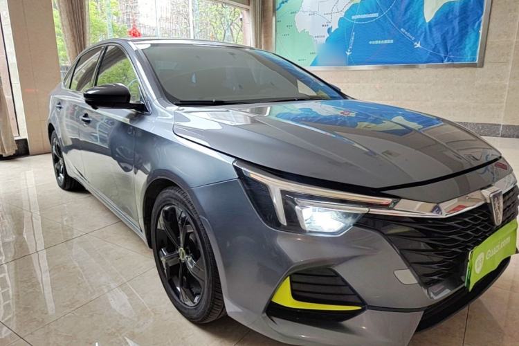 Used Roewe i6 MAX New Energy 2020 1.5T PHEV Sporty Cool Edition Front Right 45 Deg