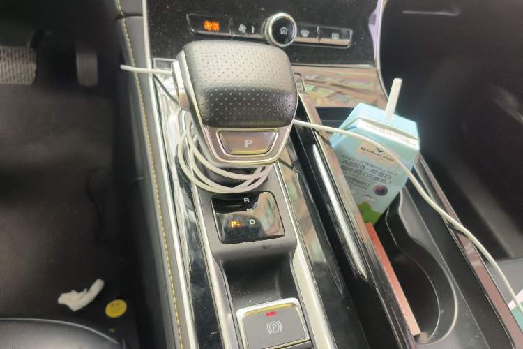 Used Roewe i6 MAX New Energy 2020 1.5T PHEV Sporty Cool Edition Gear Lever