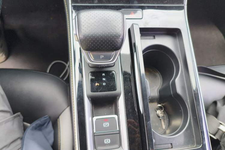 Used Roewe i6 MAX New Energy 2020 1.5T PHEV Sporty Cool Edition Gear Lever