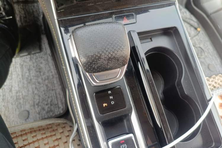 Used Roewe i6 MAX New Energy 2020 1.5T PHEV Sporty Cool Edition Gear Lever