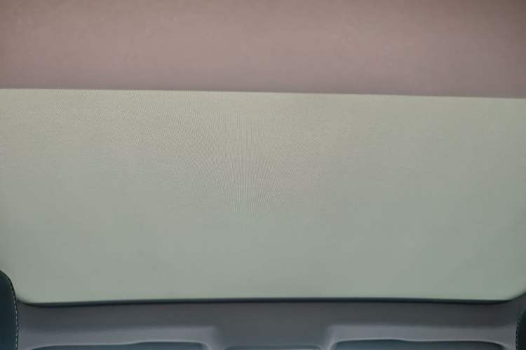 Used Roewe i6 MAX New Energy 2020 1.5T PHEV Cool & Stylish Skyroof Edition Headliner