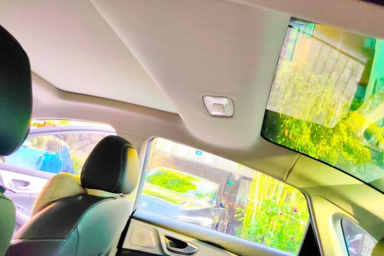 Used Roewe i6 MAX New Energy 2020 1.5T PHEV Cool & Stylish Skyroof Edition Headliner