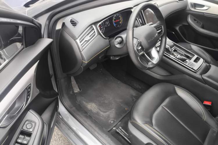 Used Roewe i6 MAX New Energy 2020 1.5T PHEV Sporty Cool Edition Interior 3