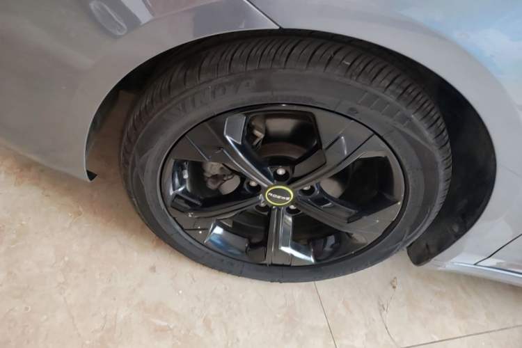 Used Roewe i6 MAX New Energy 2020 1.5T PHEV Sporty Cool Edition Left Front Wheel Hub