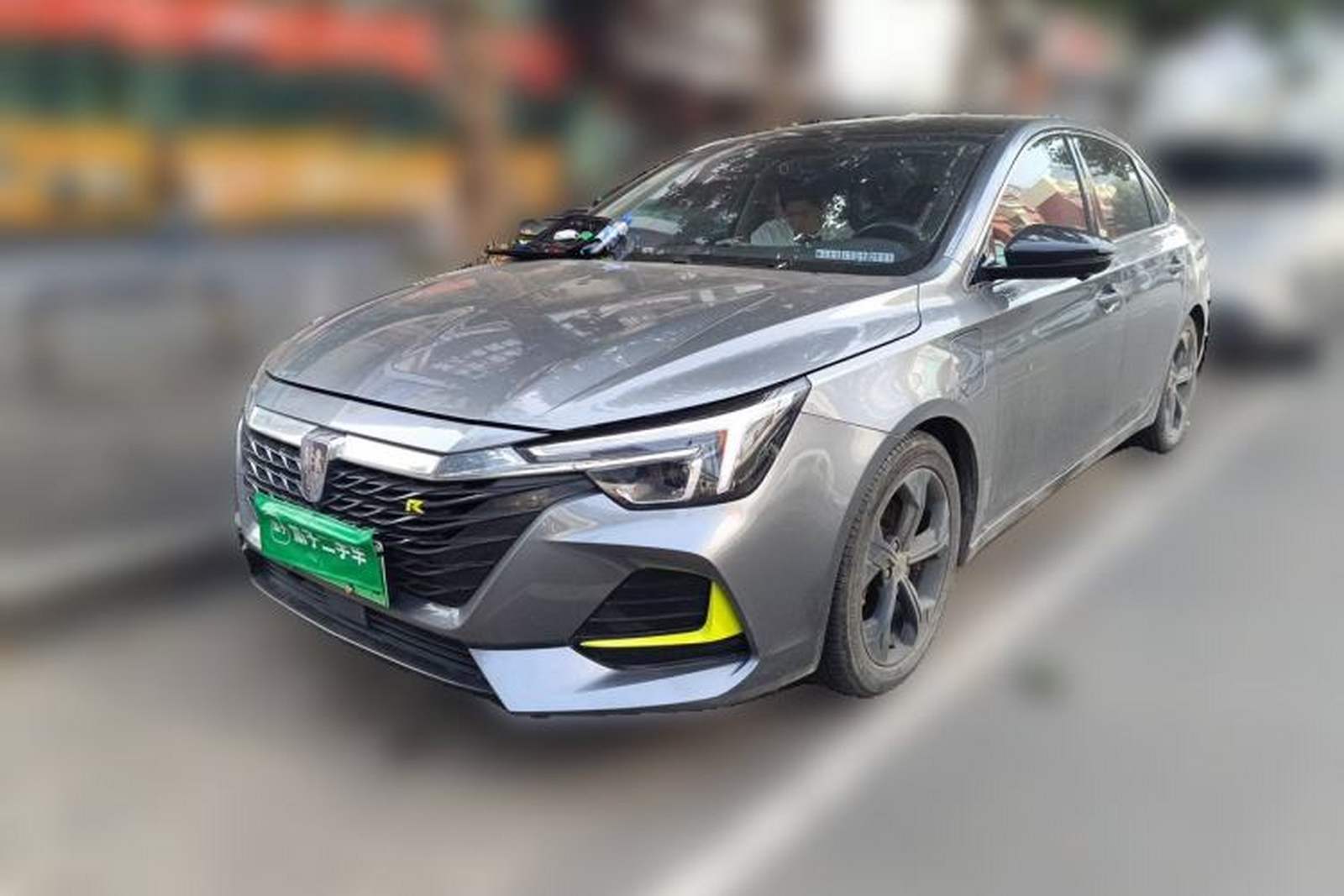 Фото Roewe с площадки