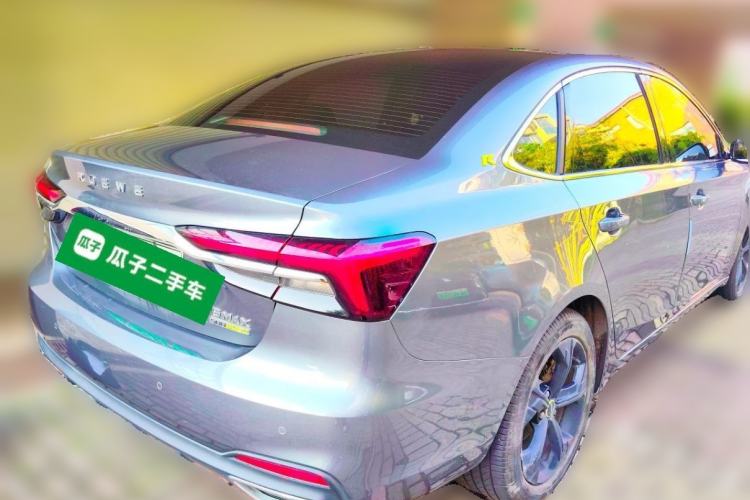 Used Roewe i6 MAX New Energy 2020 1.5T PHEV Cool & Stylish Skyroof Edition Rear Right 45 Deg