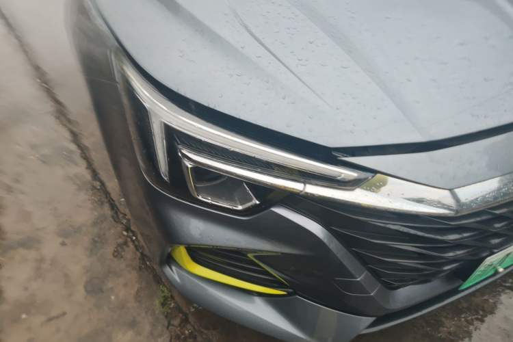 Used Roewe i6 MAX New Energy 2020 1.5T PHEV Cool & Stylish Skyroof Edition Right Front Headlight