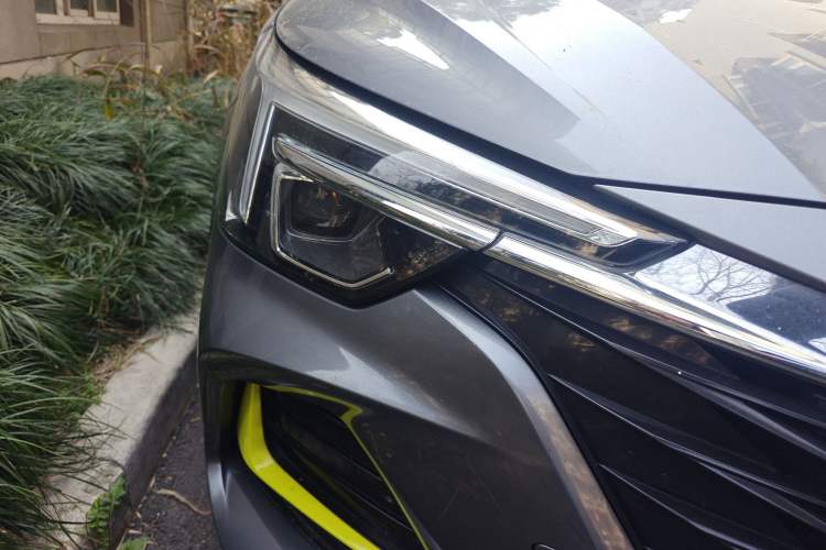Used Roewe i6 MAX New Energy 2020 1.5T PHEV Sporty Cool Edition Right Front Headlight