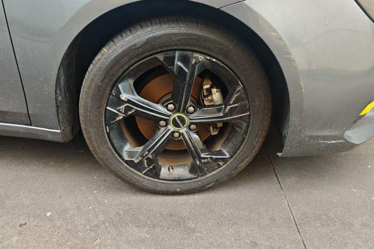Used Roewe i6 MAX New Energy 2020 1.5T PHEV Sporty Cool Edition Right Front Wheel Hub