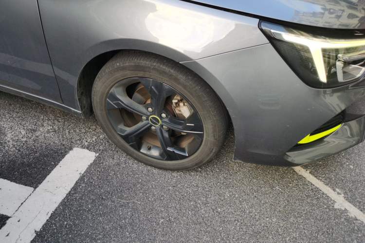Used Roewe i6 MAX New Energy 2020 1.5T PHEV Sporty Cool Edition Right Front Wheel Hub