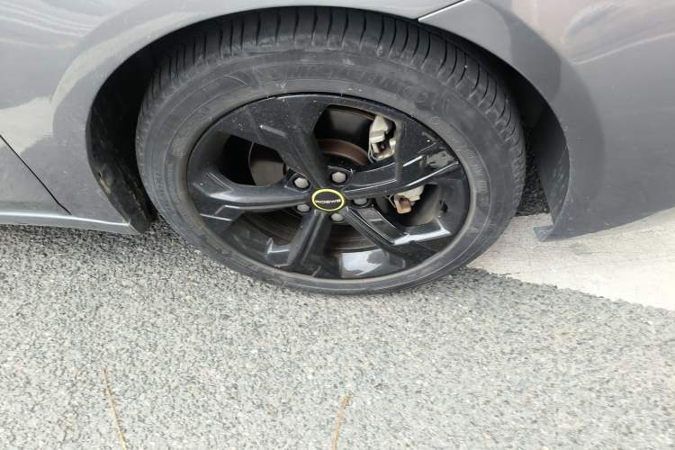 Used Roewe i6 MAX New Energy 2020 1.5T PHEV Sporty Cool Edition Right Front Wheel Hub
