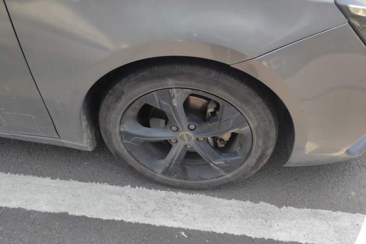 Used Roewe i6 MAX New Energy 2020 1.5T PHEV Sporty Cool Edition Right Front Wheel Hub