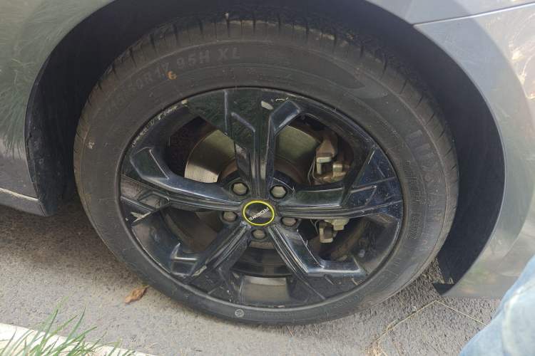 Used Roewe i6 MAX New Energy 2020 1.5T PHEV Sporty Cool Edition Right Front Wheel Hub