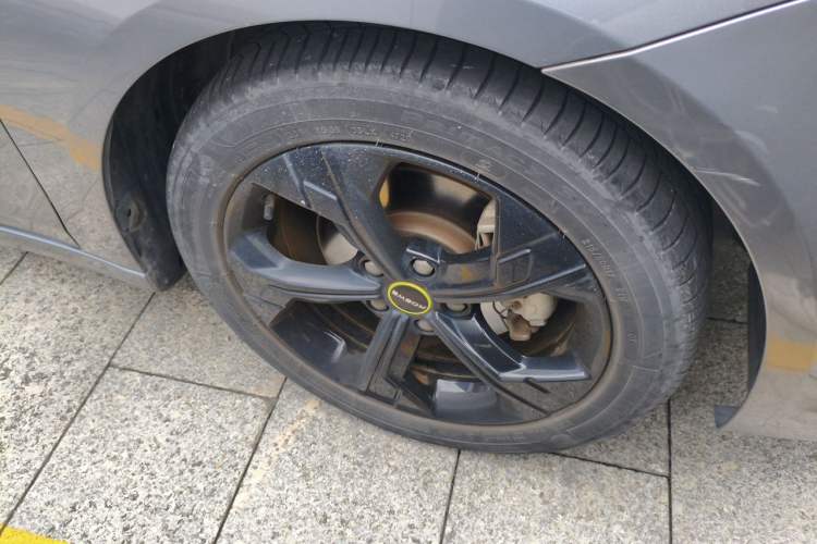 Used Roewe i6 MAX New Energy 2020 1.5T PHEV Sporty Cool Edition Right Front Wheel Hub
