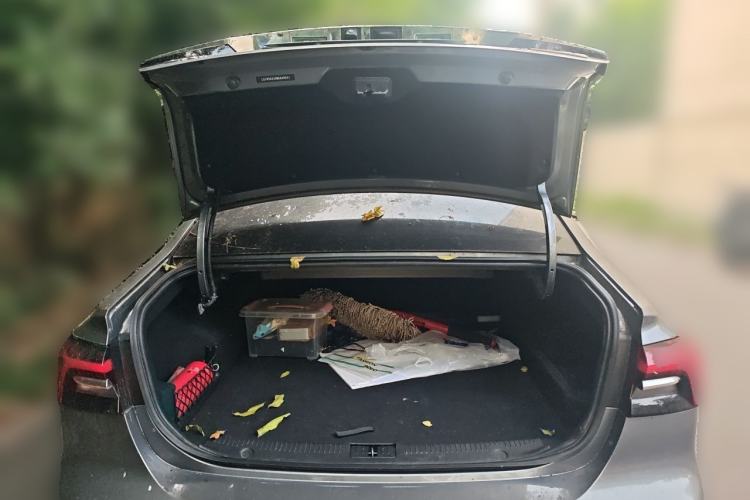 Used Roewe i6 MAX New Energy 2020 1.5T PHEV Sporty Cool Edition Trunk
