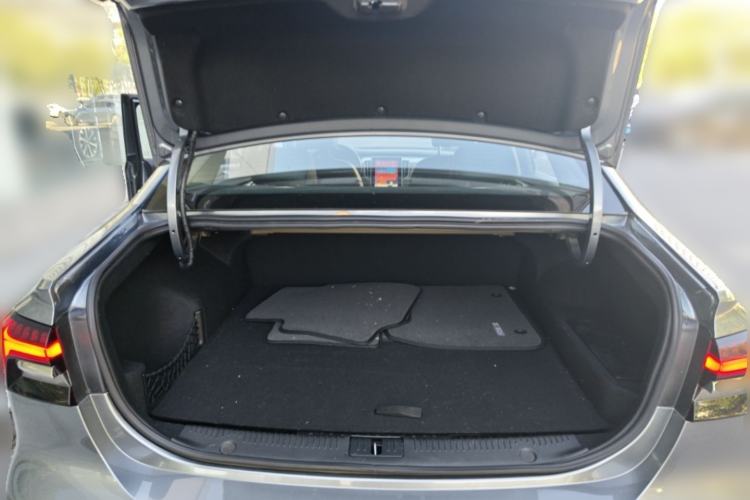 Used Roewe i6 MAX New Energy 2020 1.5T PHEV Sporty Cool Edition Trunk