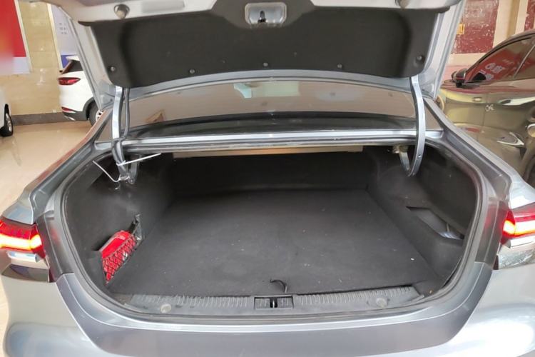 Used Roewe i6 MAX New Energy 2020 1.5T PHEV Sporty Cool Edition Trunk