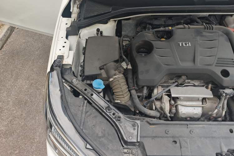 Used Roewe i6 MAX New Energy 2020 1.5T PHEV Sporty Cool Edition Engine Bay Right