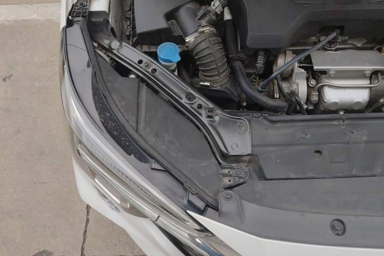 Used Roewe i6 MAX New Energy 2020 1.5T PHEV Sporty Cool Edition Engine Bay Right