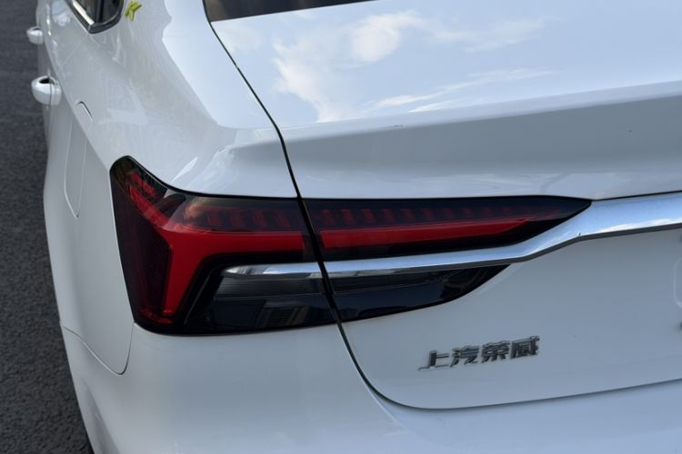 Used Roewe i6 MAX New Energy 2020 1.5T PHEV Sporty Cool Edition Exterior 3