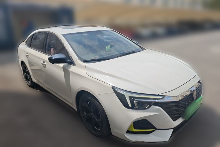 Used Roewe i6 MAX New Energy 2020 1.5T PHEV Sporty Cool Edition Front Right 45 Deg