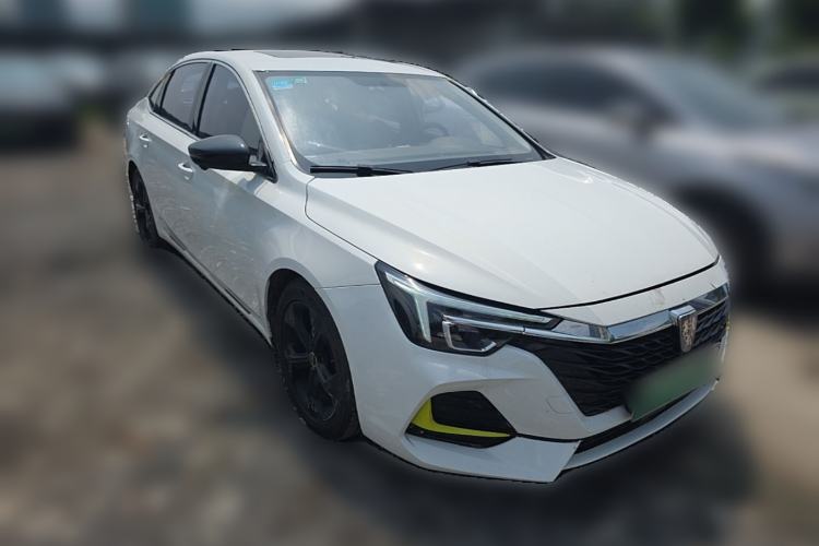 Used Roewe i6 MAX New Energy 2020 1.5T PHEV Sporty Cool Edition Front Right 45 Deg