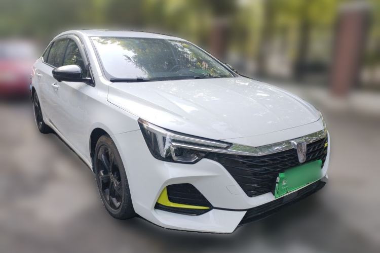 Used Roewe i6 MAX New Energy 2020 1.5T PHEV Sporty Cool Edition Front Right 45 Deg