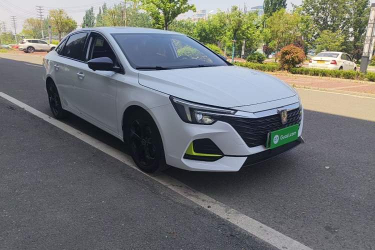 Used Roewe i6 MAX New Energy 2020 1.5T PHEV Sporty Cool Edition Front Right 45 Deg