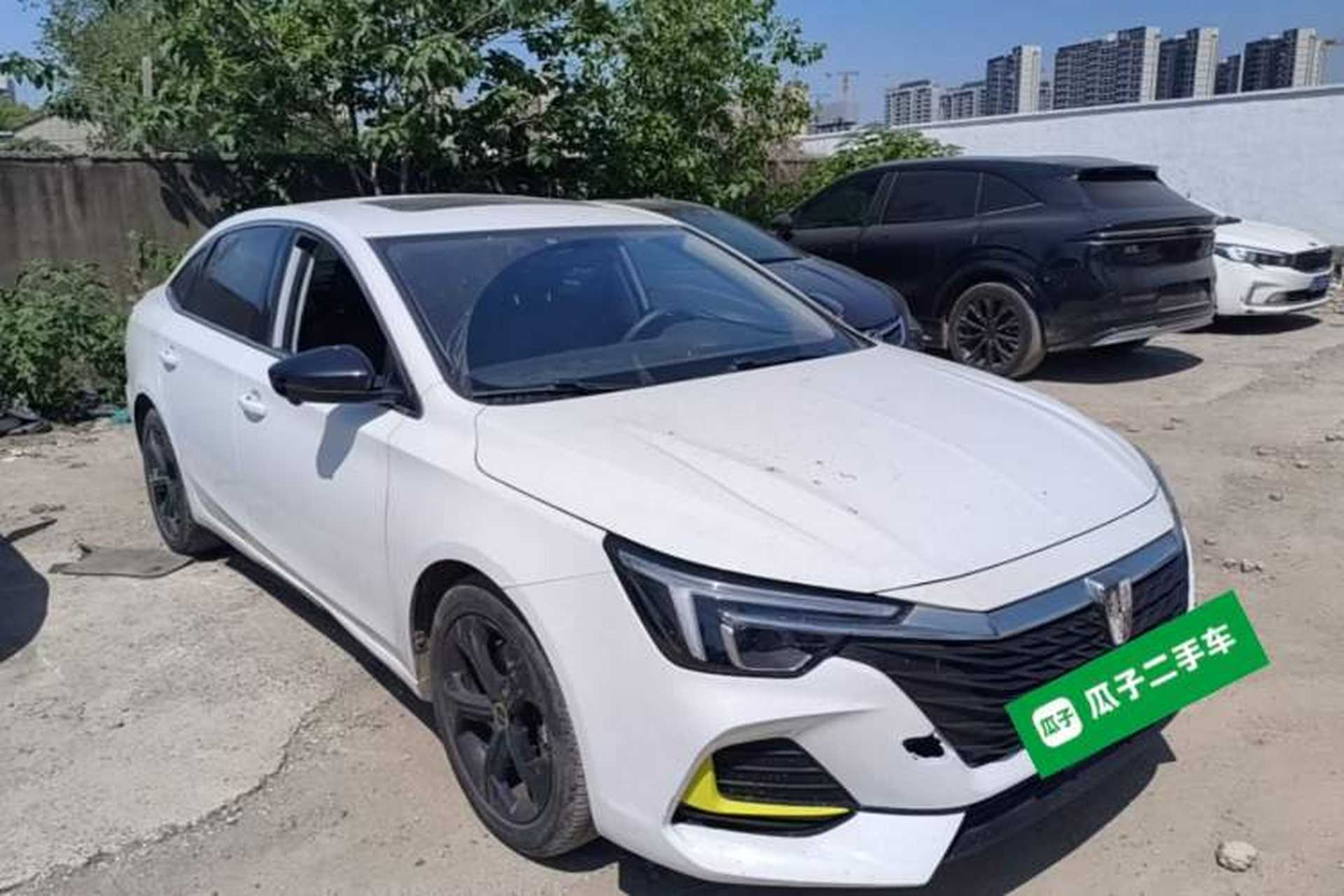 Used Roewe i6 MAX New Energy 2020 1.5T PHEV Sporty Cool Edition Front Right 45 Deg