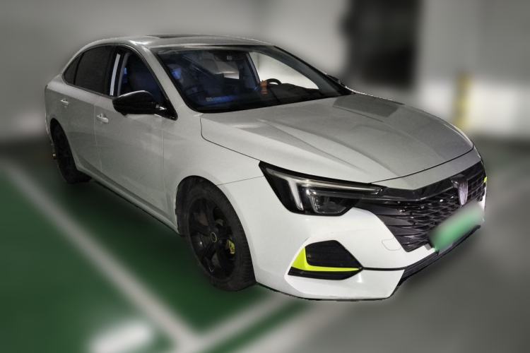 Used Roewe i6 MAX New Energy 2020 1.5T PHEV Sporty Cool Edition Front Right 45 Deg