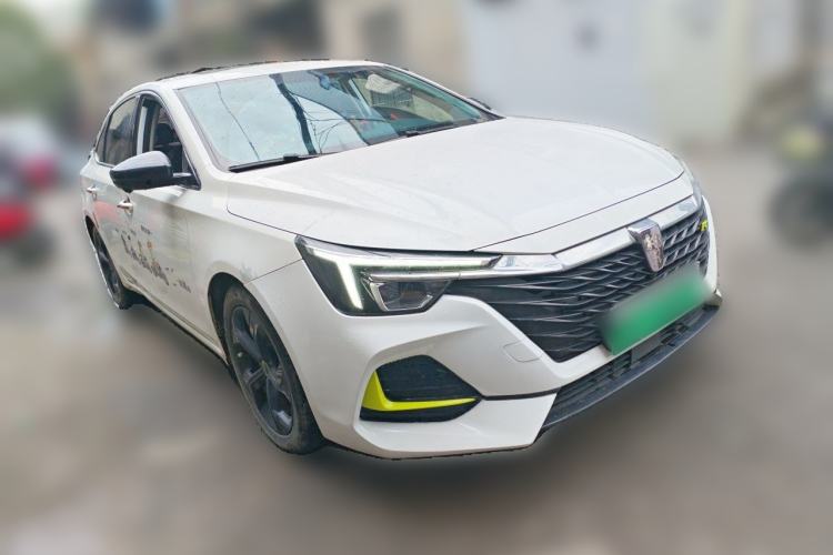 Used Roewe i6 MAX New Energy 2020 1.5T PHEV Sporty Cool Edition Front Right 45 Deg