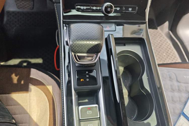 Used Roewe i6 MAX New Energy 2020 1.5T PHEV Sporty Cool Edition Gear Lever