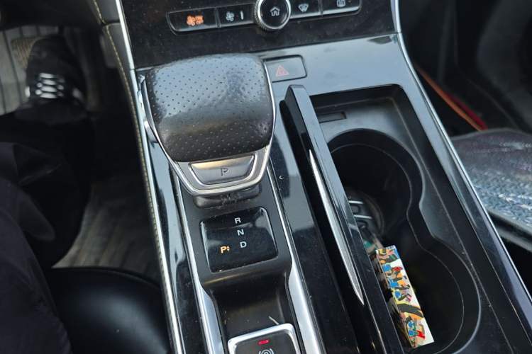 Used Roewe i6 MAX New Energy 2020 1.5T PHEV Sporty Cool Edition Gear Lever