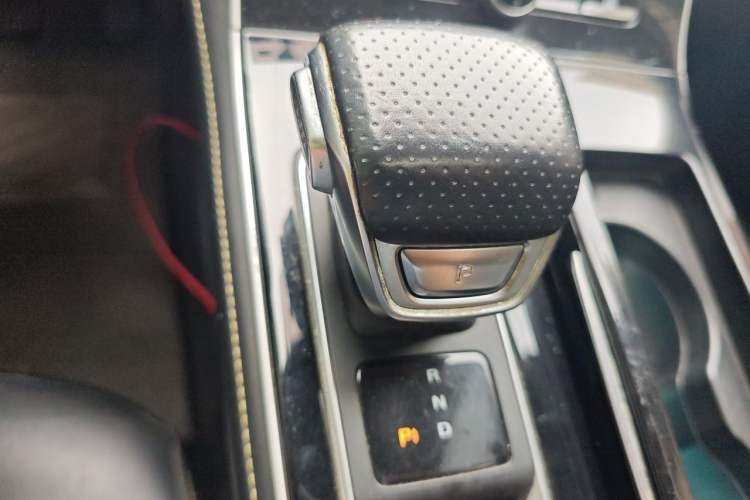 Used Roewe i6 MAX New Energy 2020 1.5T PHEV Sporty Cool Edition Gear Lever