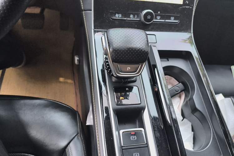 Used Roewe i6 MAX New Energy 2020 1.5T PHEV Sporty Cool Edition Gear Lever