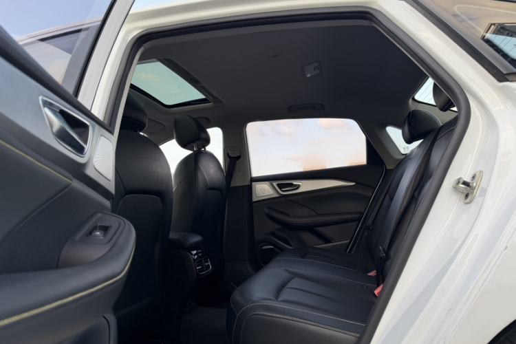 Used Roewe i6 MAX New Energy 2020 1.5T PHEV Sporty Cool Edition Interior 2