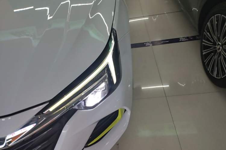 Used Roewe i6 MAX New Energy 2020 1.5T PHEV Cool & Stylish Skyroof Edition Left Front Headlight