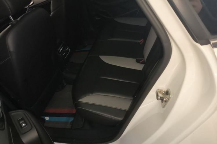 Used Roewe i6 MAX New Energy 2020 1.5T PHEV Cool & Stylish Skyroof Edition Left Rear Seat