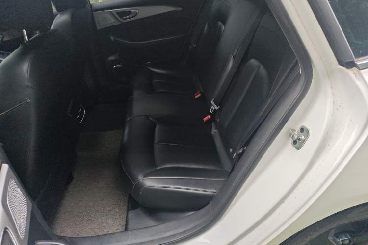 Used Roewe i6 MAX New Energy 2020 1.5T PHEV Sporty Cool Edition Left Rear Seat