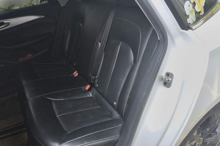 Used Roewe i6 MAX New Energy 2020 1.5T PHEV Sporty Cool Edition Left Rear Seat