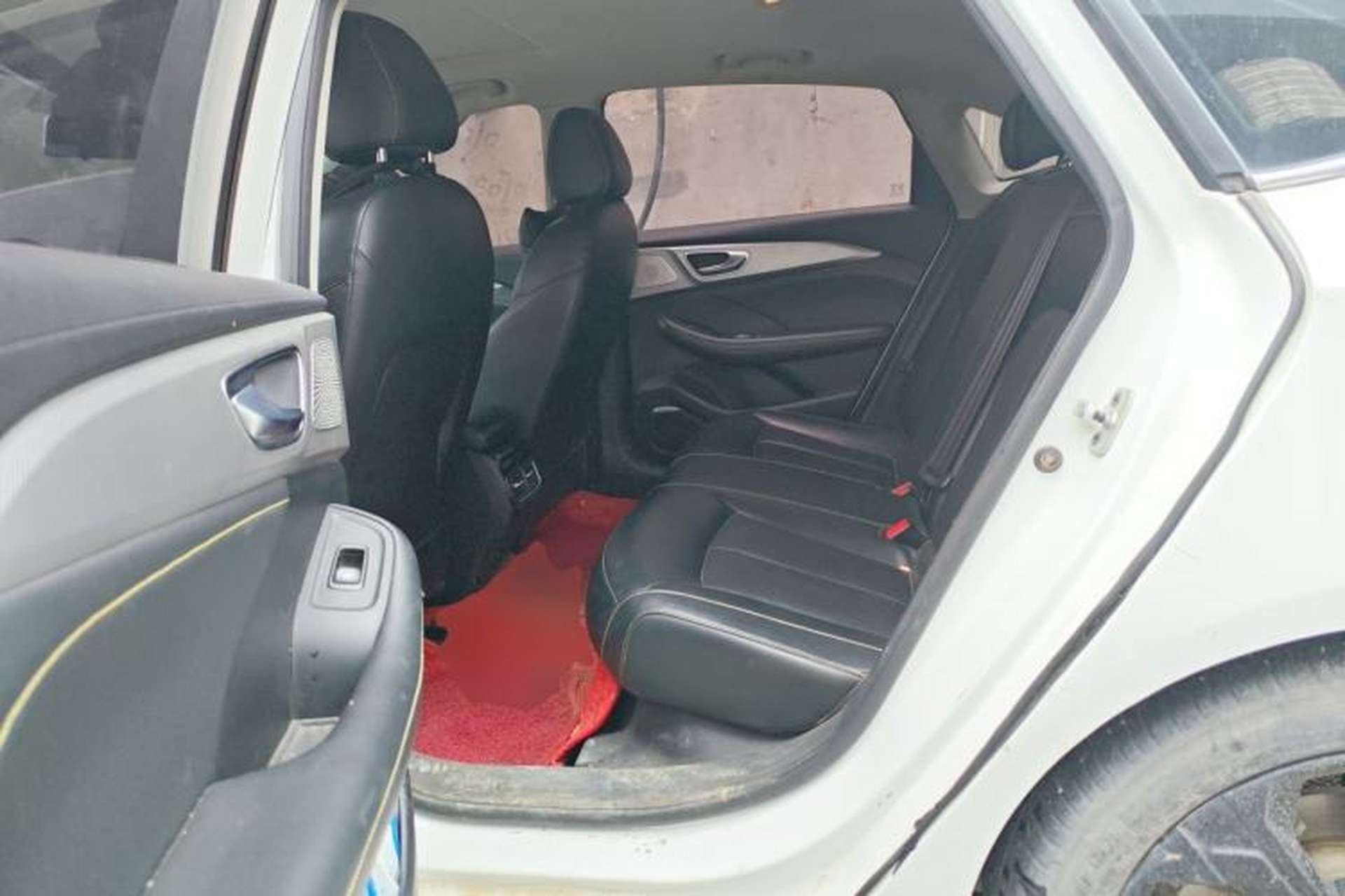 Used Roewe i6 MAX New Energy 2020 1.5T PHEV Sporty Cool Edition Left Rear Seat