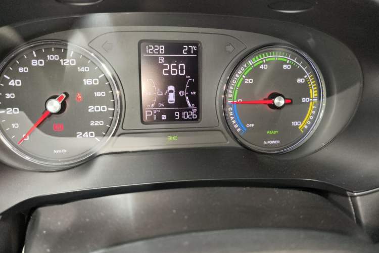 Used Roewe i6 MAX New Energy 2020 1.5T PHEV Sporty Cool Edition Odometer Close Up
