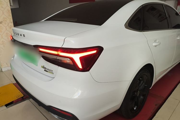 Used Roewe i6 MAX New Energy 2020 1.5T PHEV Cool & Stylish Skyroof Edition Rear Right 45 Deg